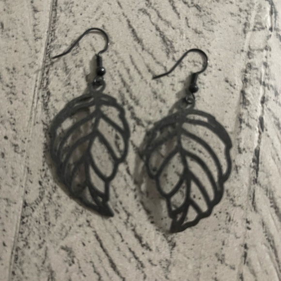 Faux Leather Leaf Earrings - Picture 3 of 6
